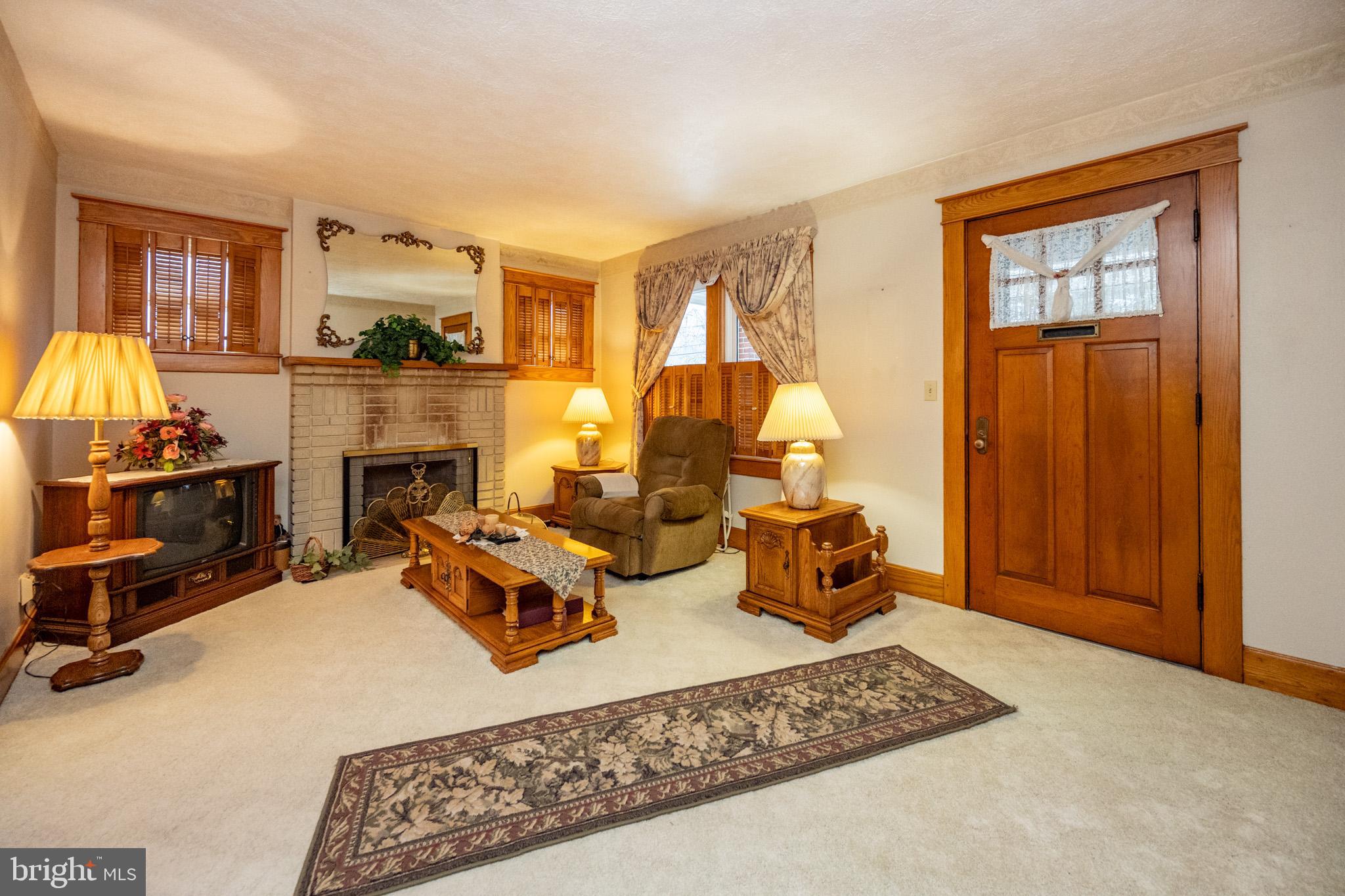 TOWN OF OAKLAND - Residential