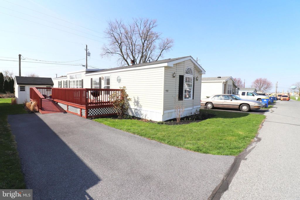 Photo of 468 Brendon Drive, LEOLA, PA 17540 (MLS # PALA2085442)