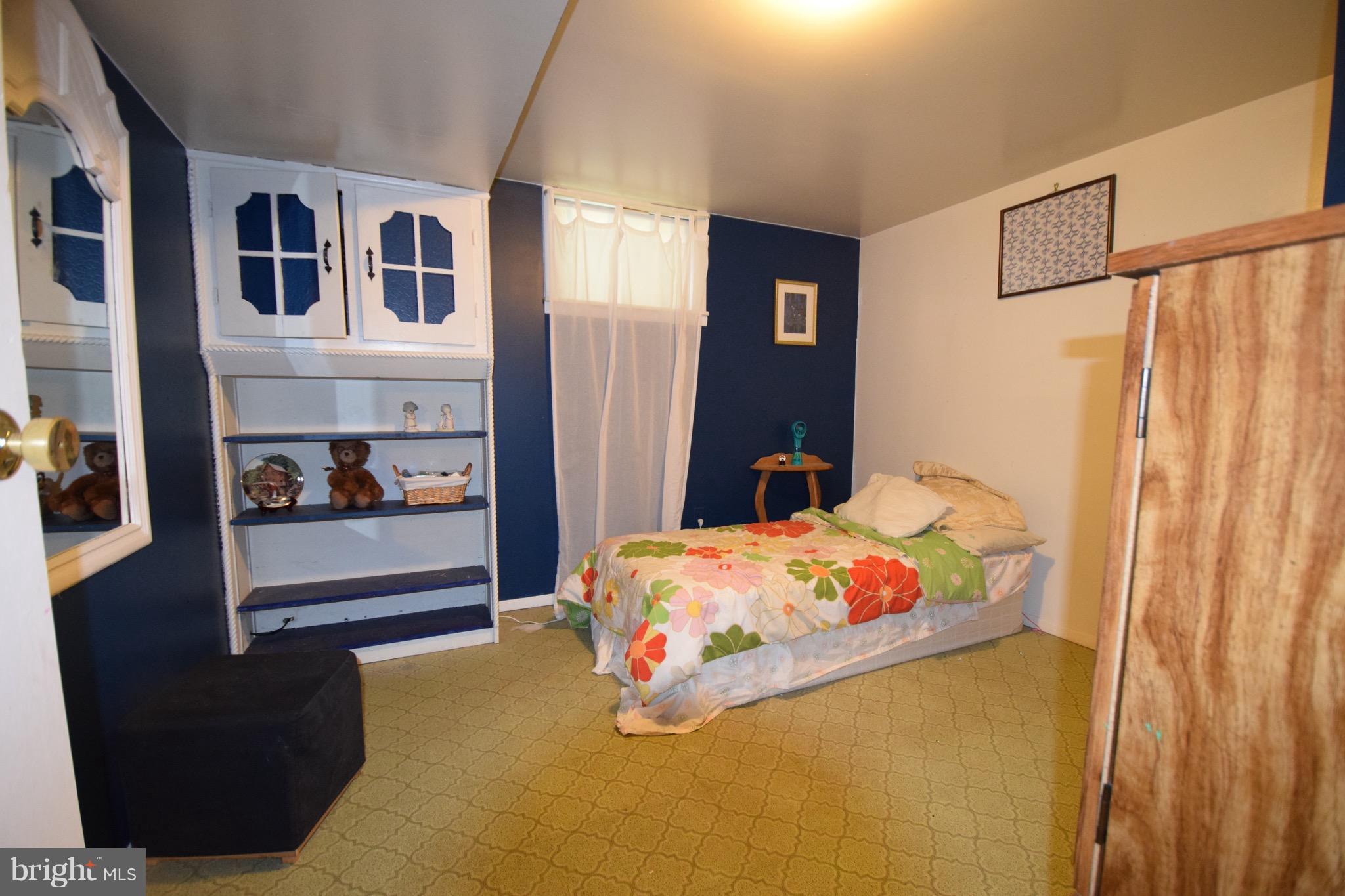 SPRINGFIELD MANOR - Residential