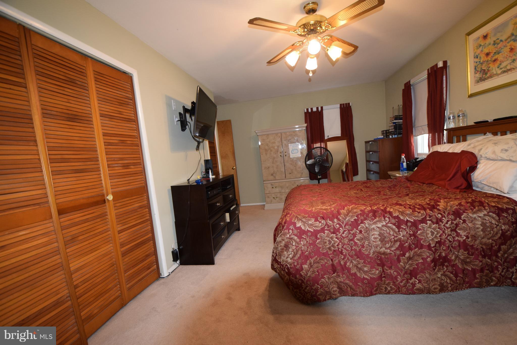 SPRINGFIELD MANOR - Residential