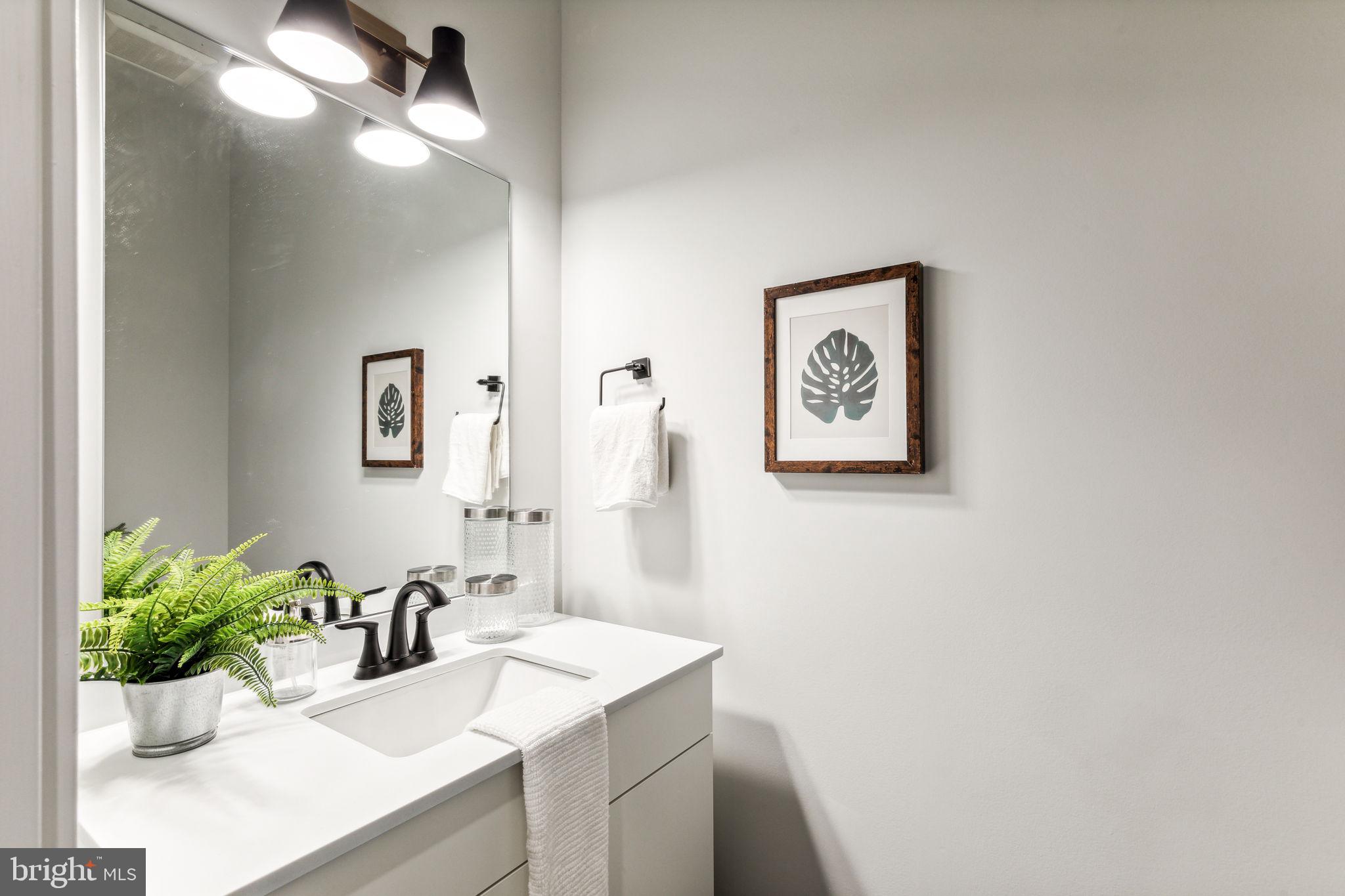 ROXBOROUGH - Residential Lease