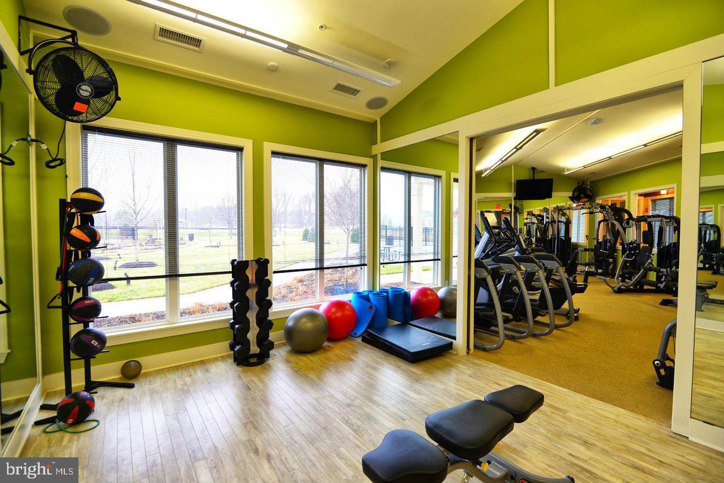 CREEKSIDE VILLAGE AT TANYARD SPRINGS - Residential Lease