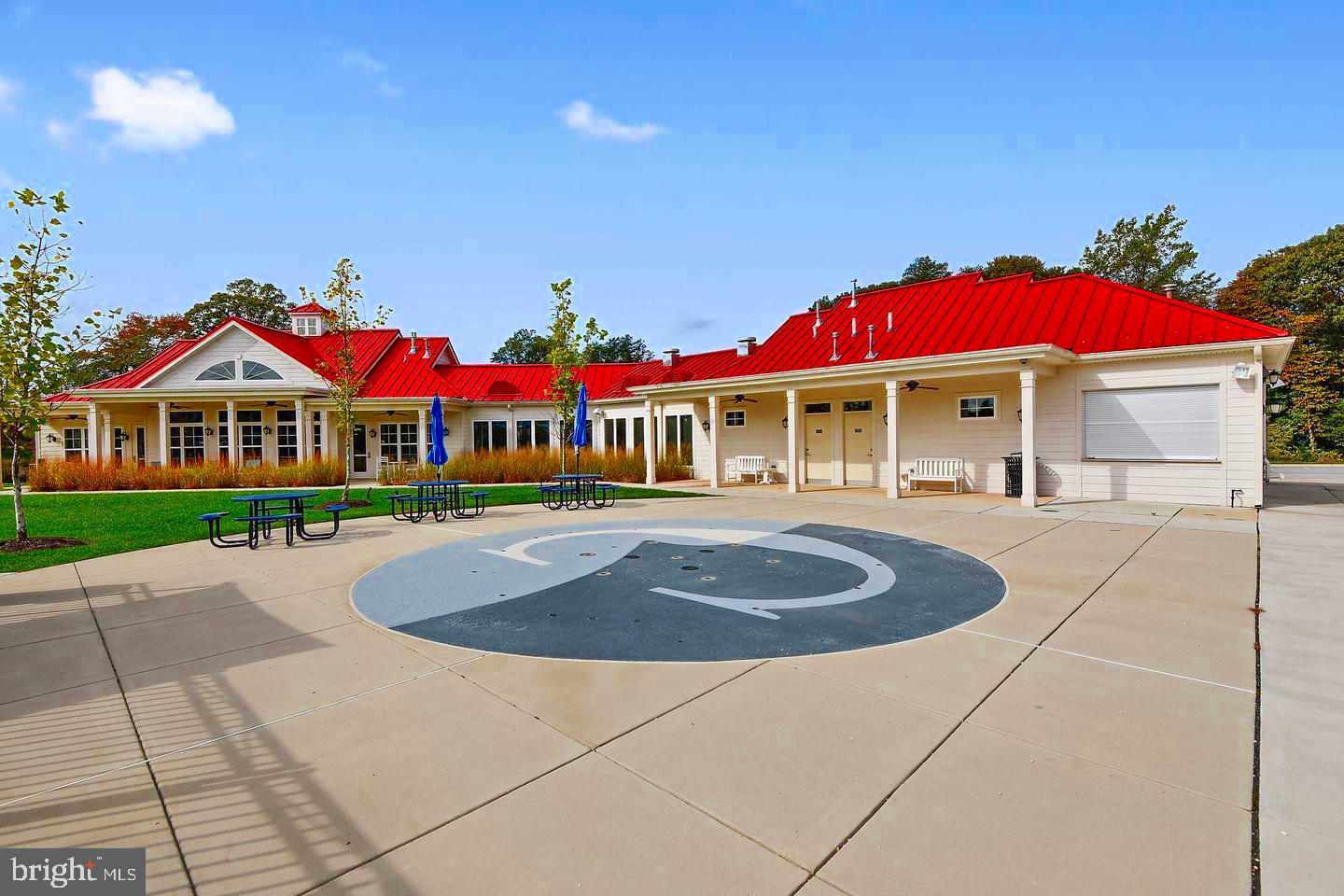 CREEKSIDE VILLAGE AT TANYARD SPRINGS - Residential Lease