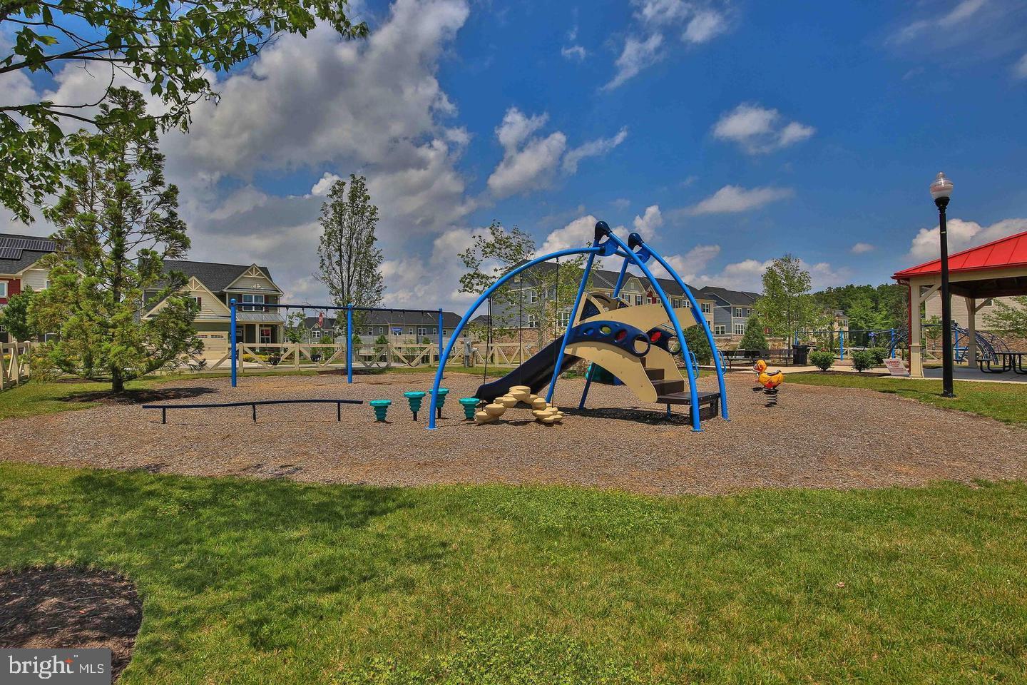 CREEKSIDE VILLAGE AT TANYARD SPRINGS - Residential Lease