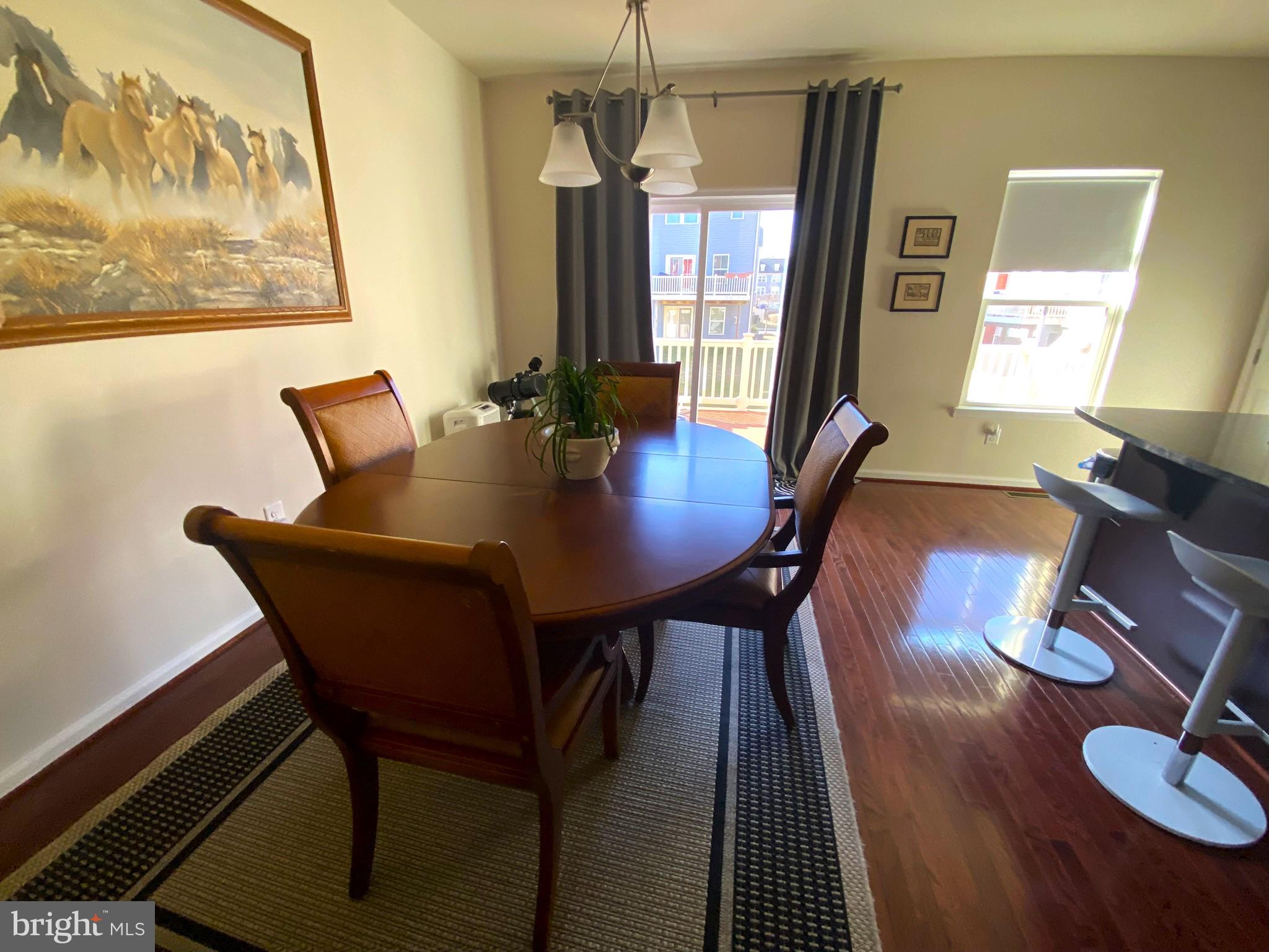 CREEKSIDE VILLAGE AT TANYARD SPRINGS - Residential Lease