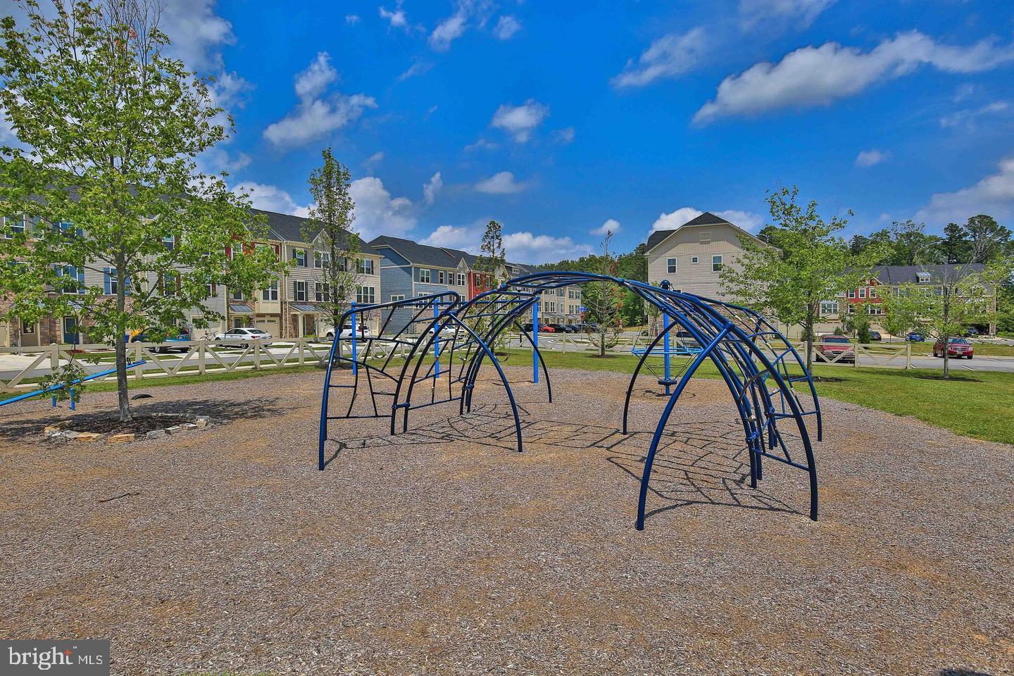 CREEKSIDE VILLAGE AT TANYARD SPRINGS - Residential Lease