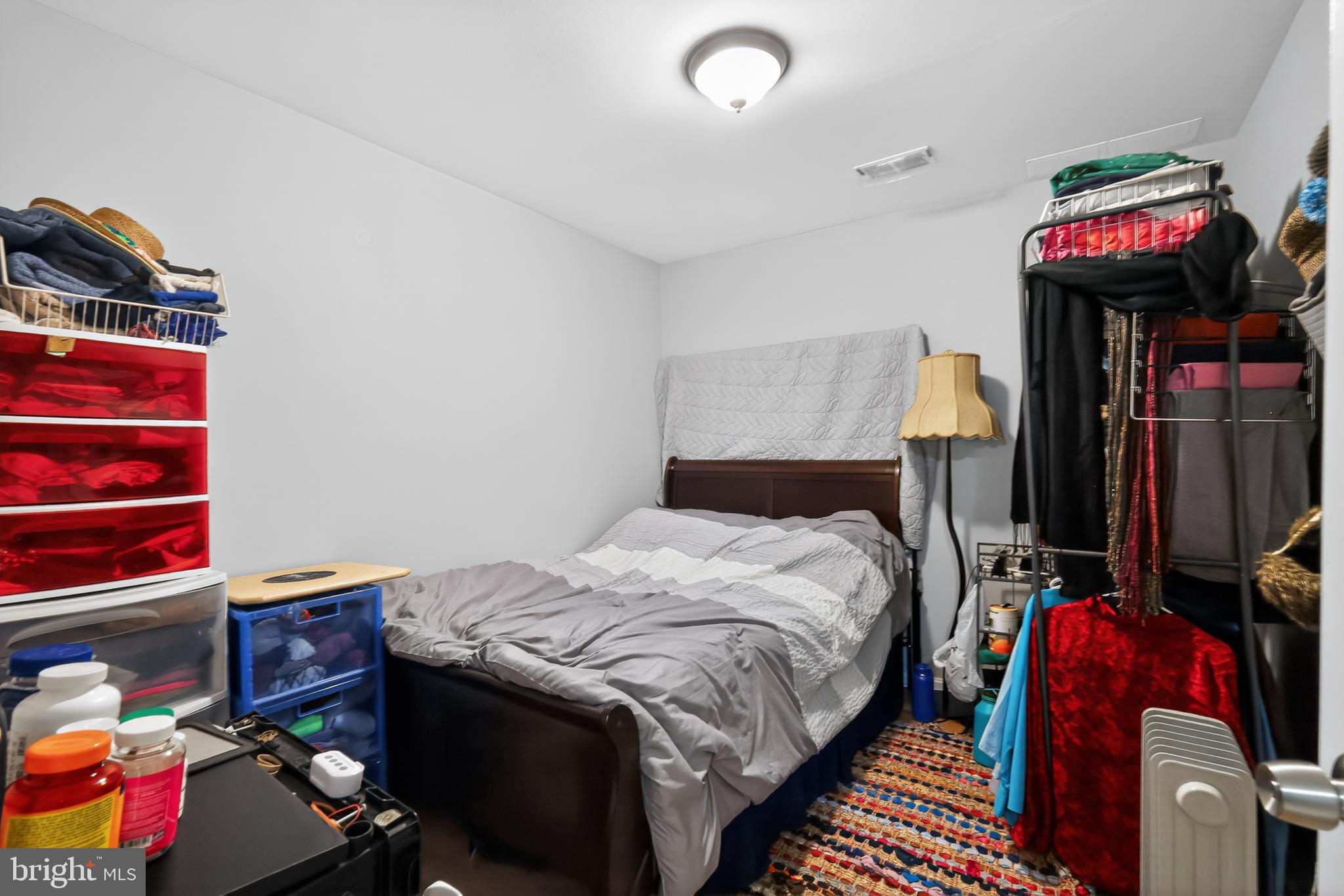 RUNNYMEADE - Residential