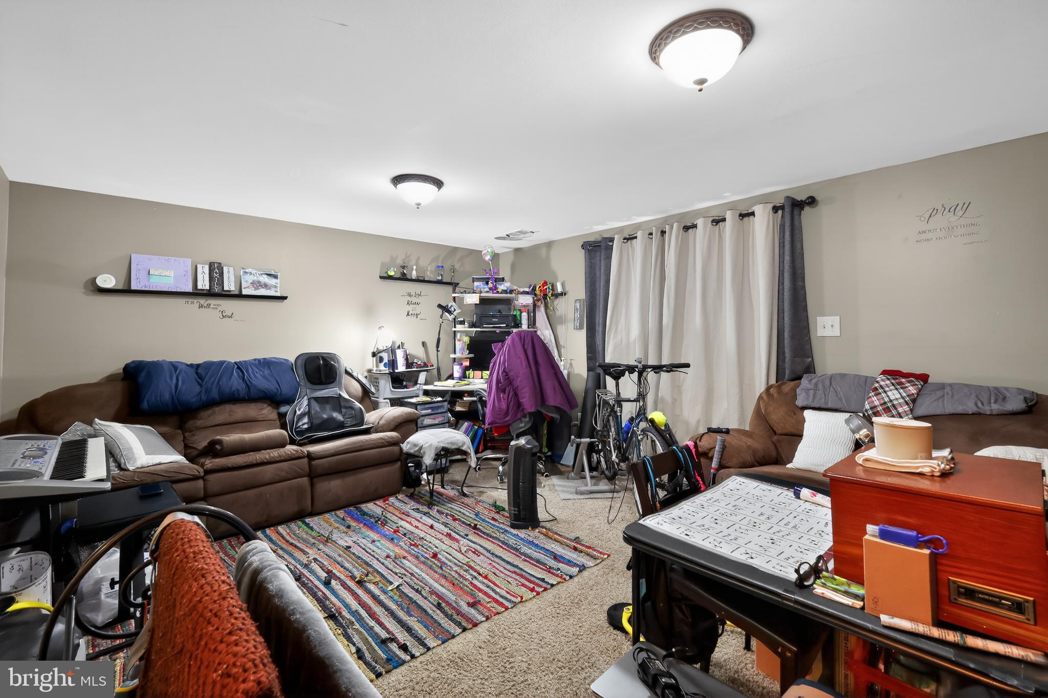 RUNNYMEADE - Residential