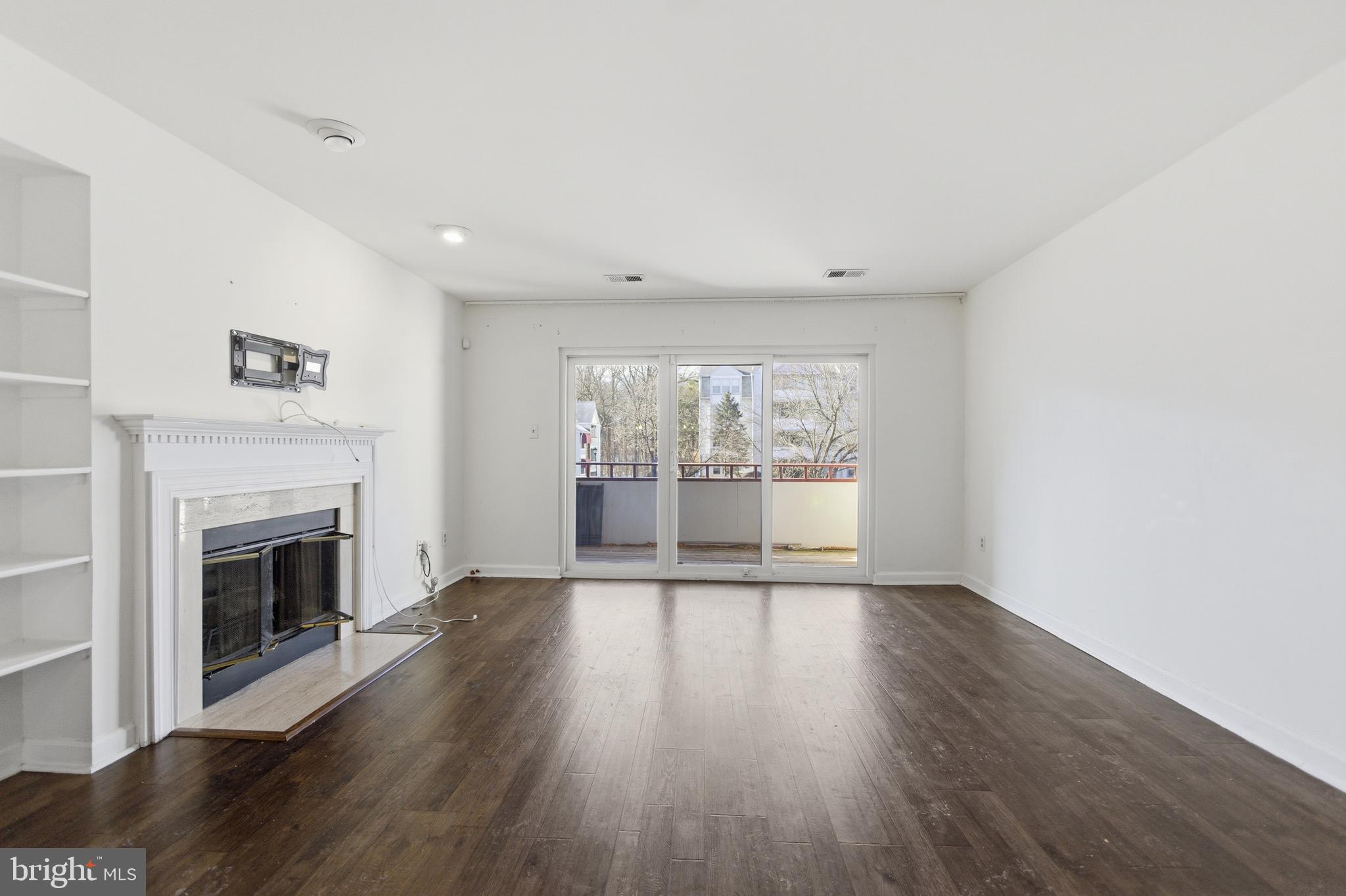 13609 SIR THOMAS WAY 1-C-24