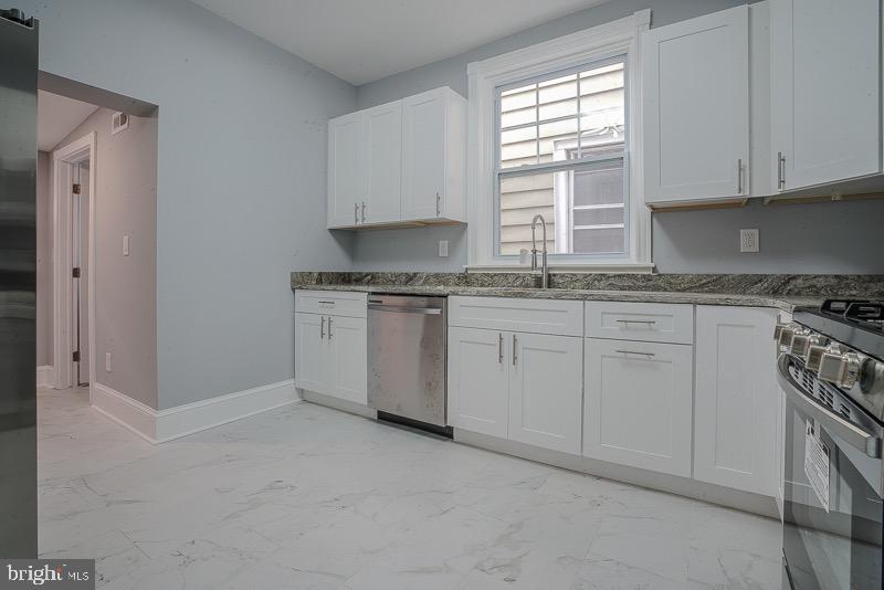 BRIDESBURG - Residential
