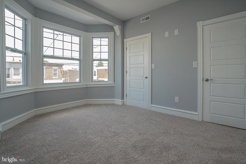 BRIDESBURG - Residential