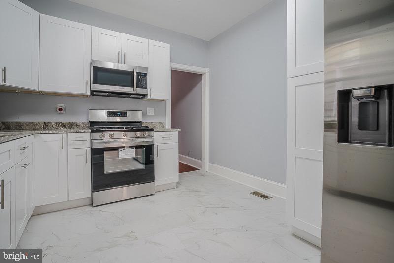 BRIDESBURG - Residential