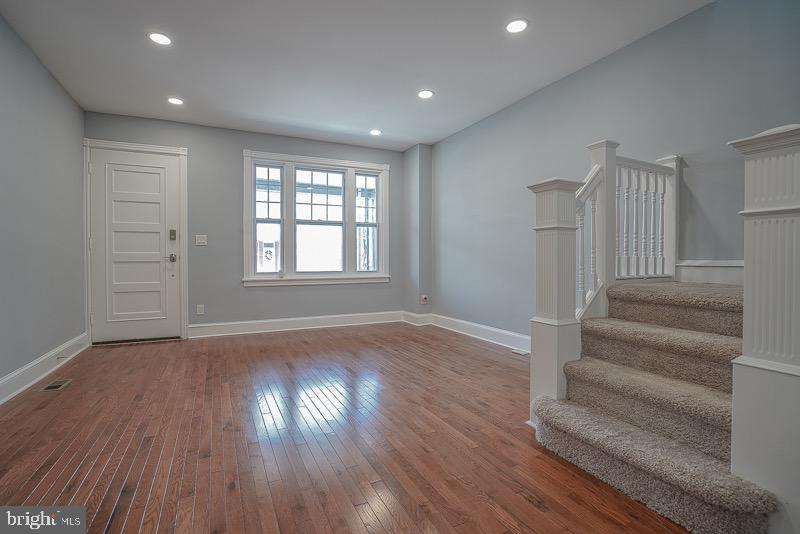 BRIDESBURG - Residential