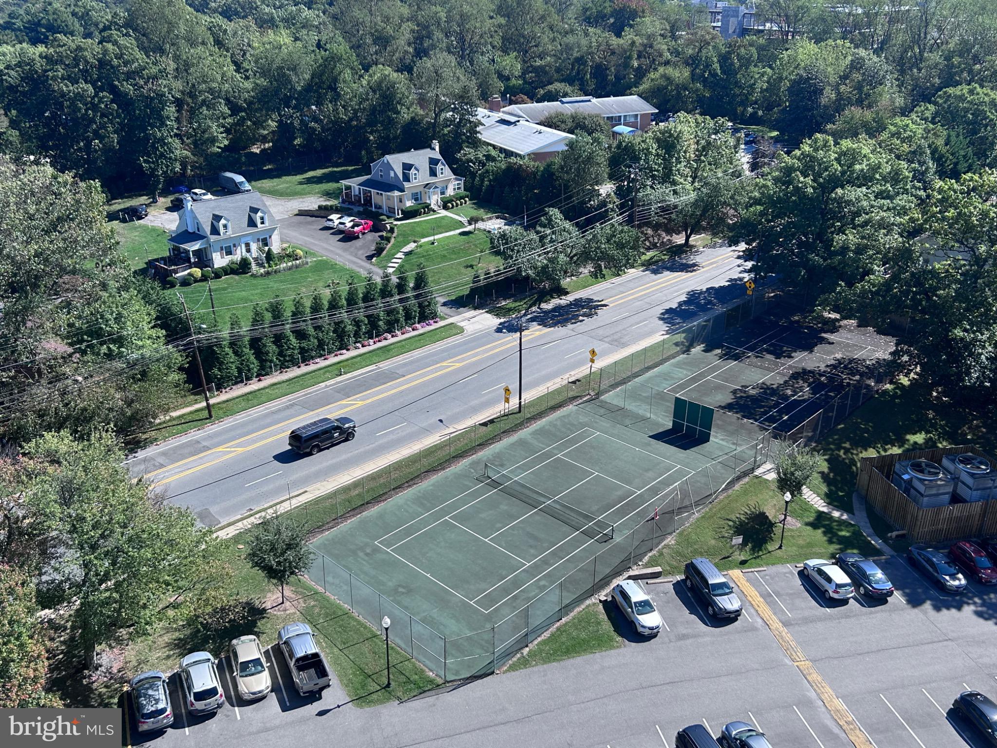 UNIVERSITY TOWERS CODM - Residential Lease