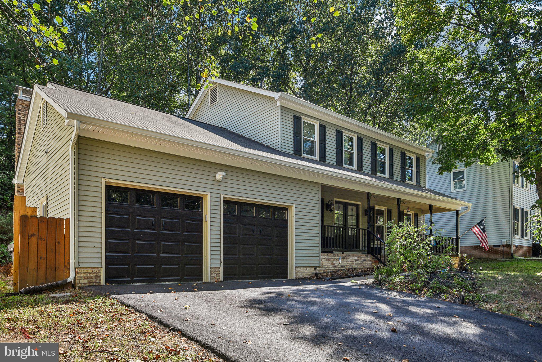 1123 COLUMBUS DRIVE