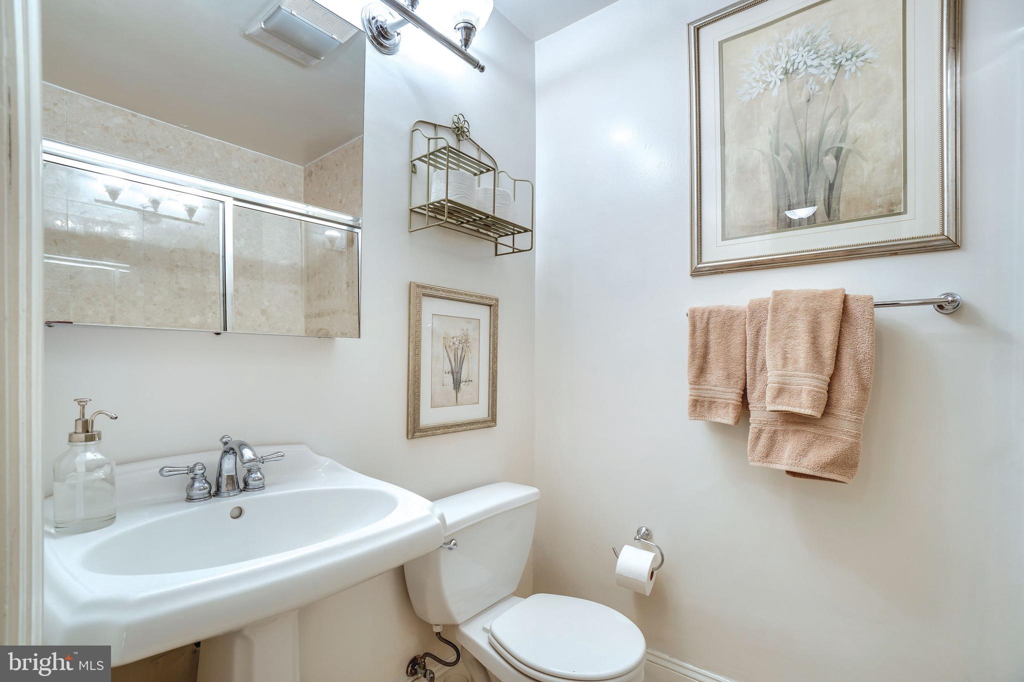 DUPONT CIRCLE - Residential Income