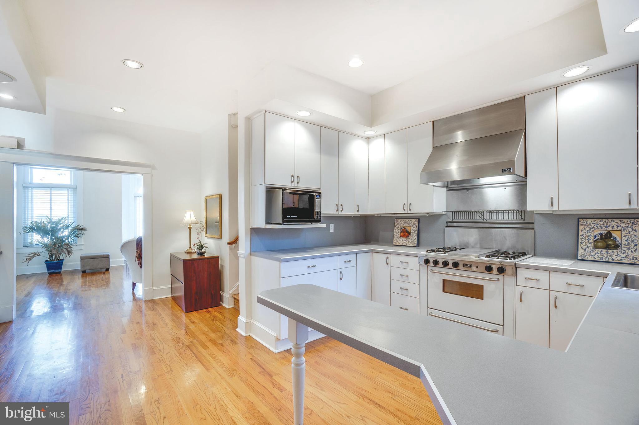 DUPONT CIRCLE - Residential Income