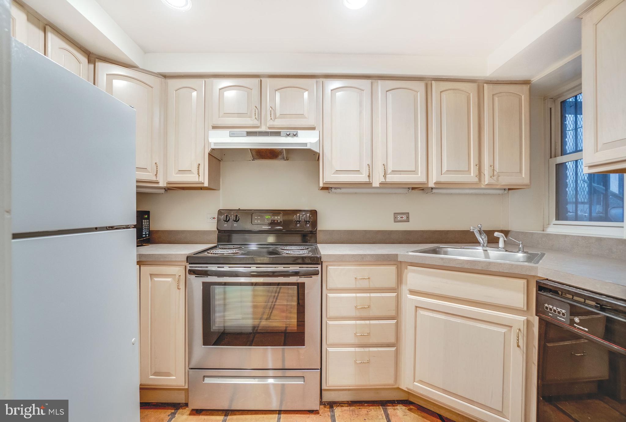 DUPONT CIRCLE - Residential Income