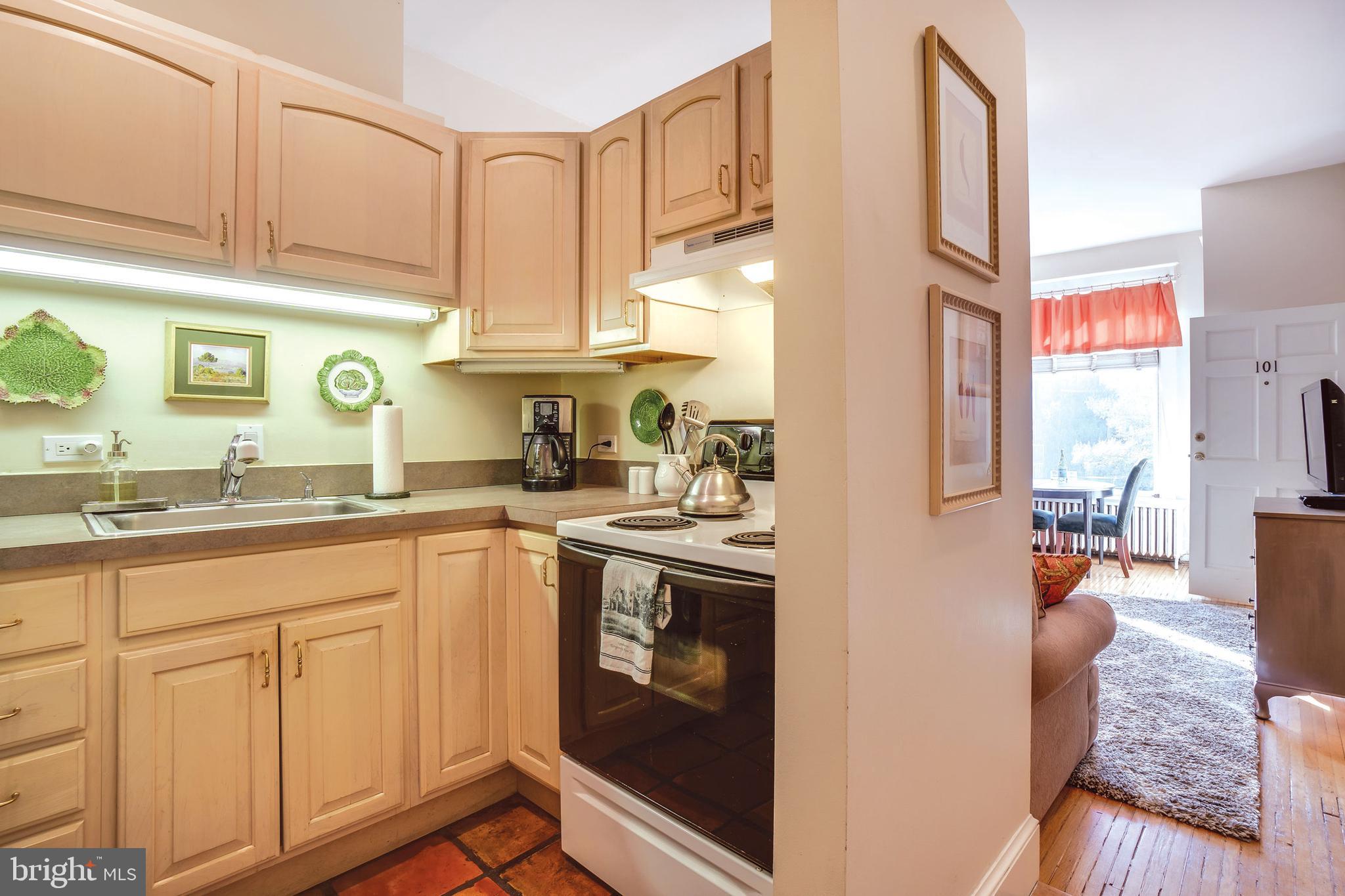 DUPONT CIRCLE - Residential Income