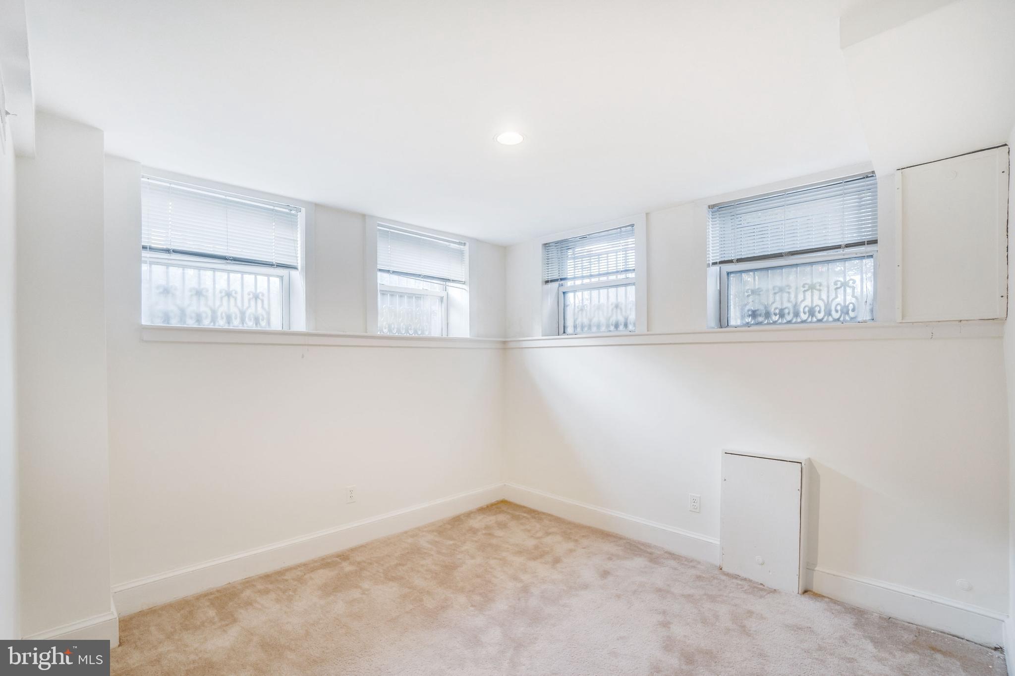 DUPONT CIRCLE - Residential Income