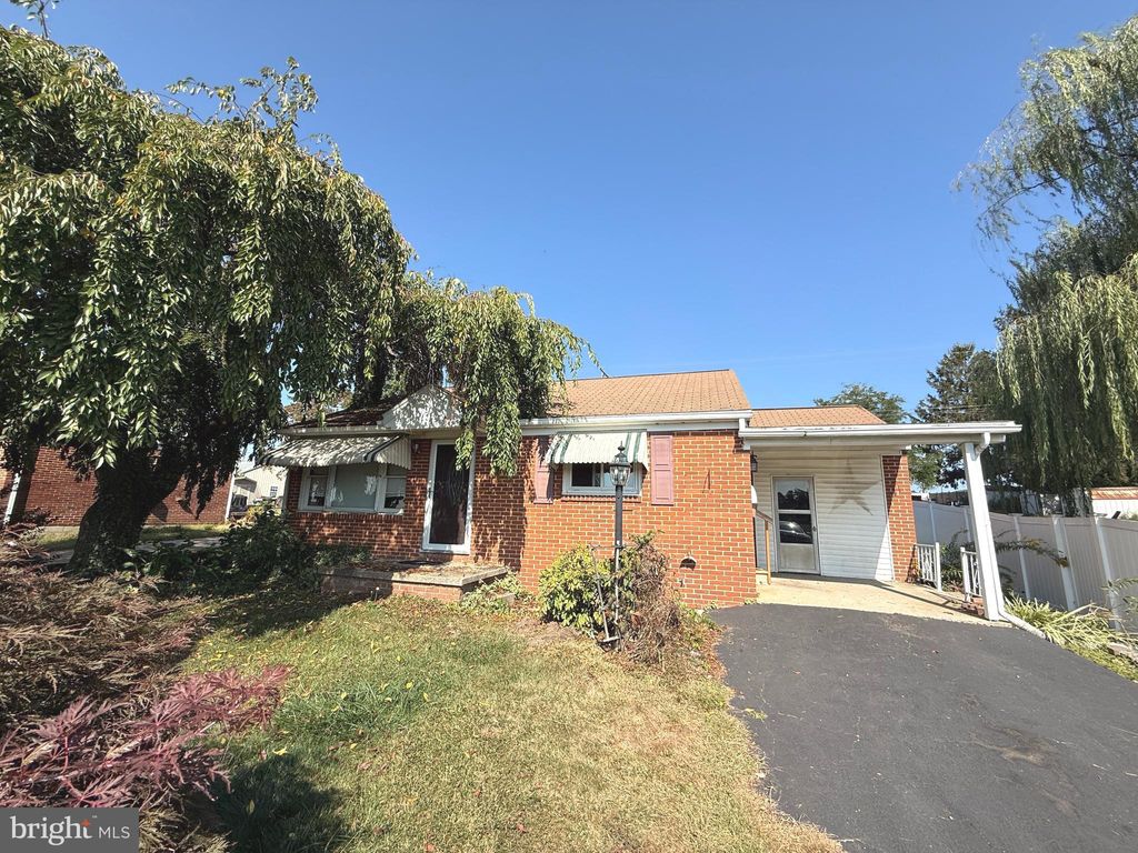 Photo of 4019 Wolfs Church Road, YORK, PA 17408 (MLS # PAYK2090156)