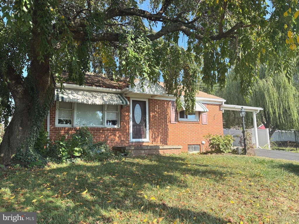 Photo of 4019 Wolfs Church Road, YORK, PA 17408 (MLS # PAYK2090156)