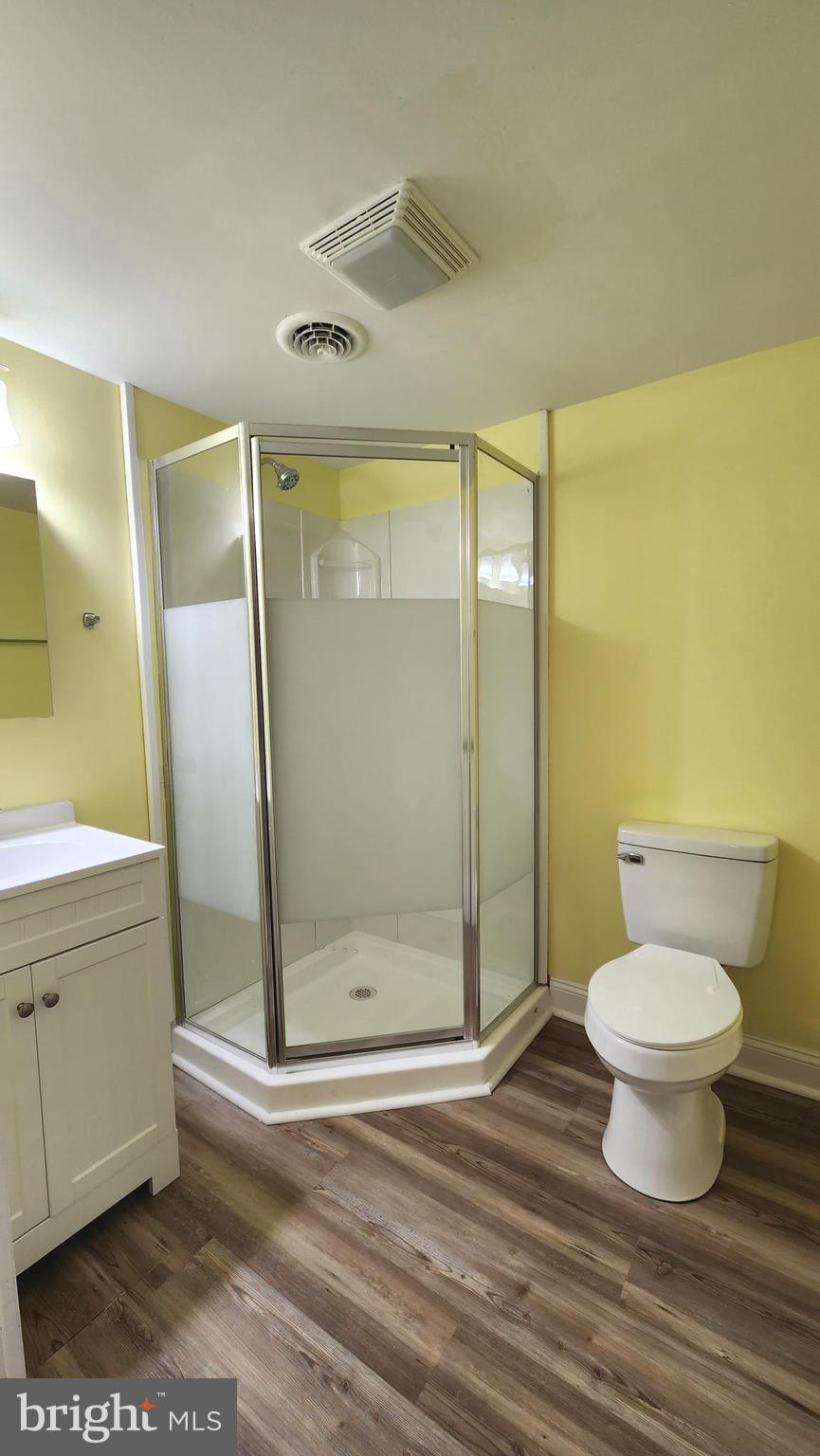 NEW KINGSTOWN - Residential