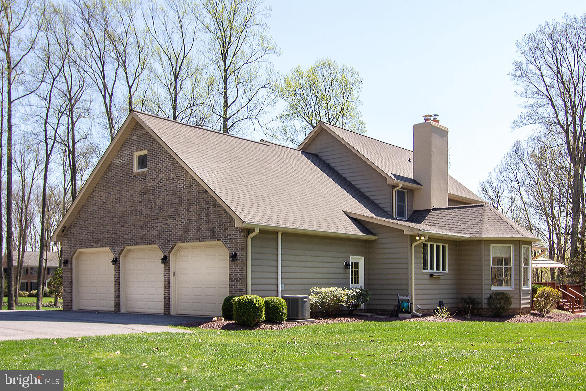 EAGLEVIEW ESTATES - Residential