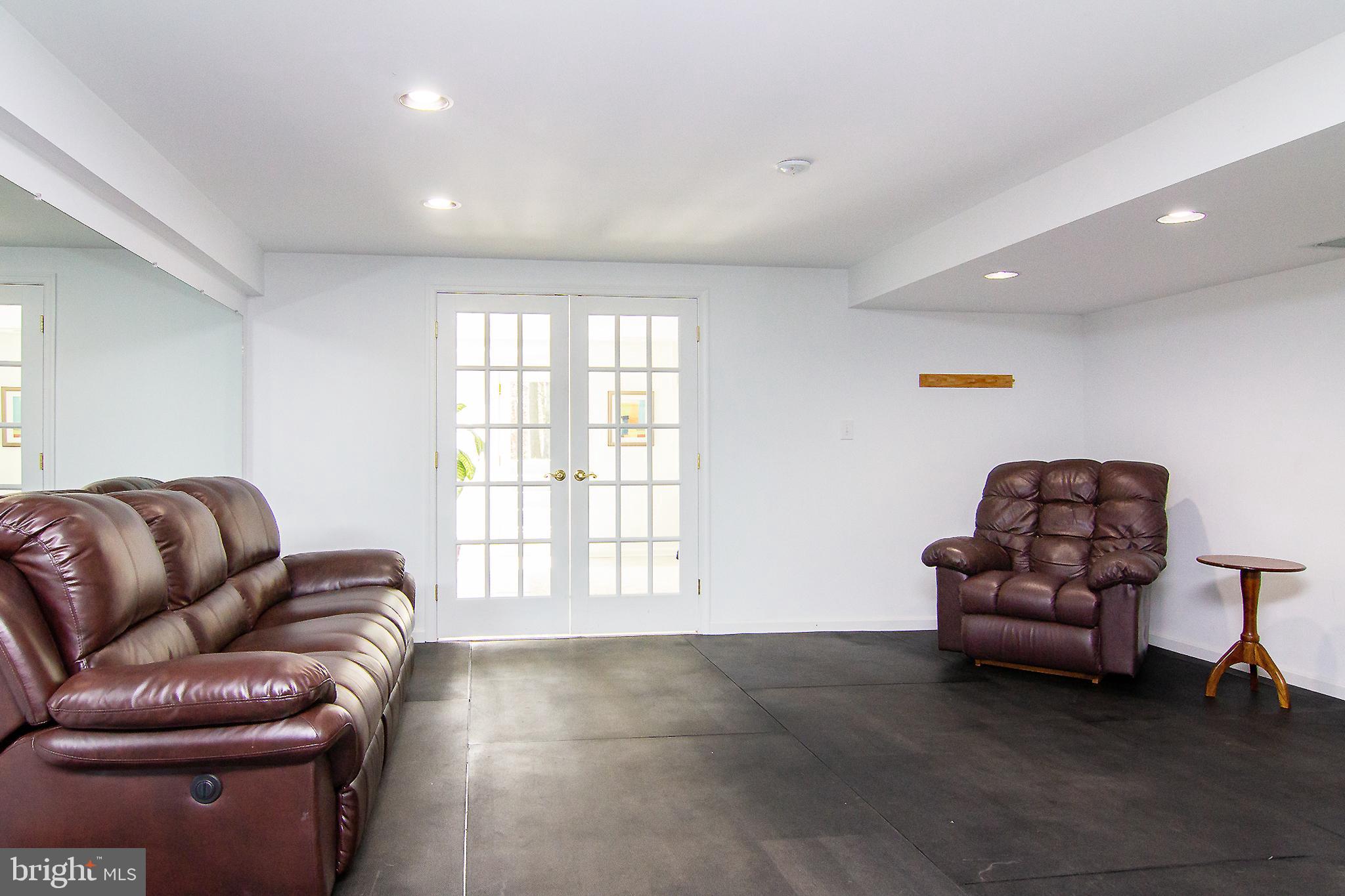 EAGLEVIEW ESTATES - Residential