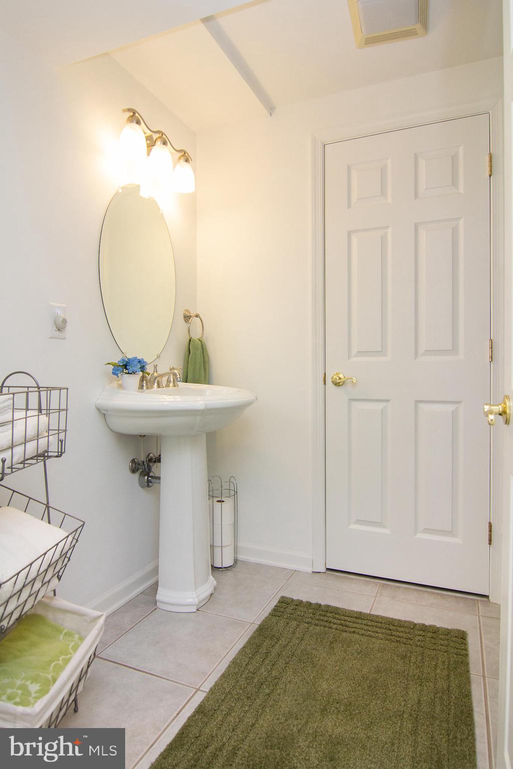 EAGLEVIEW ESTATES - Residential