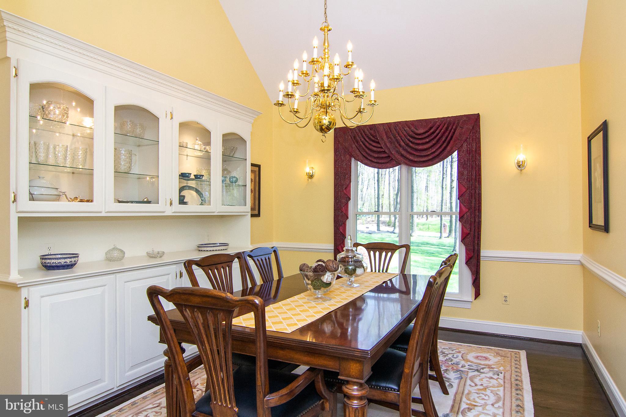 EAGLEVIEW ESTATES - Residential