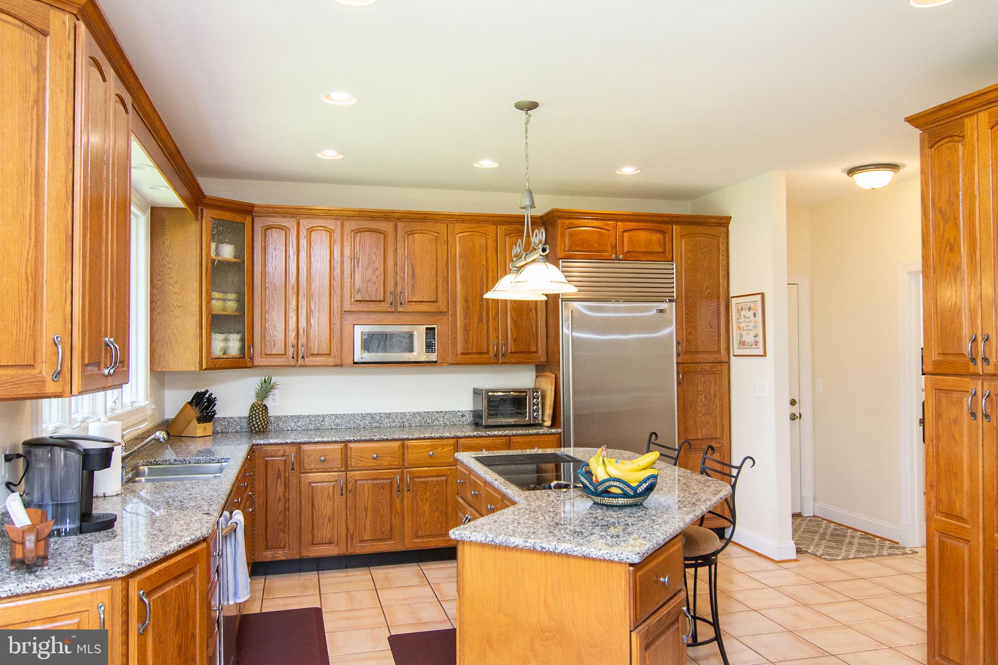 EAGLEVIEW ESTATES - Residential