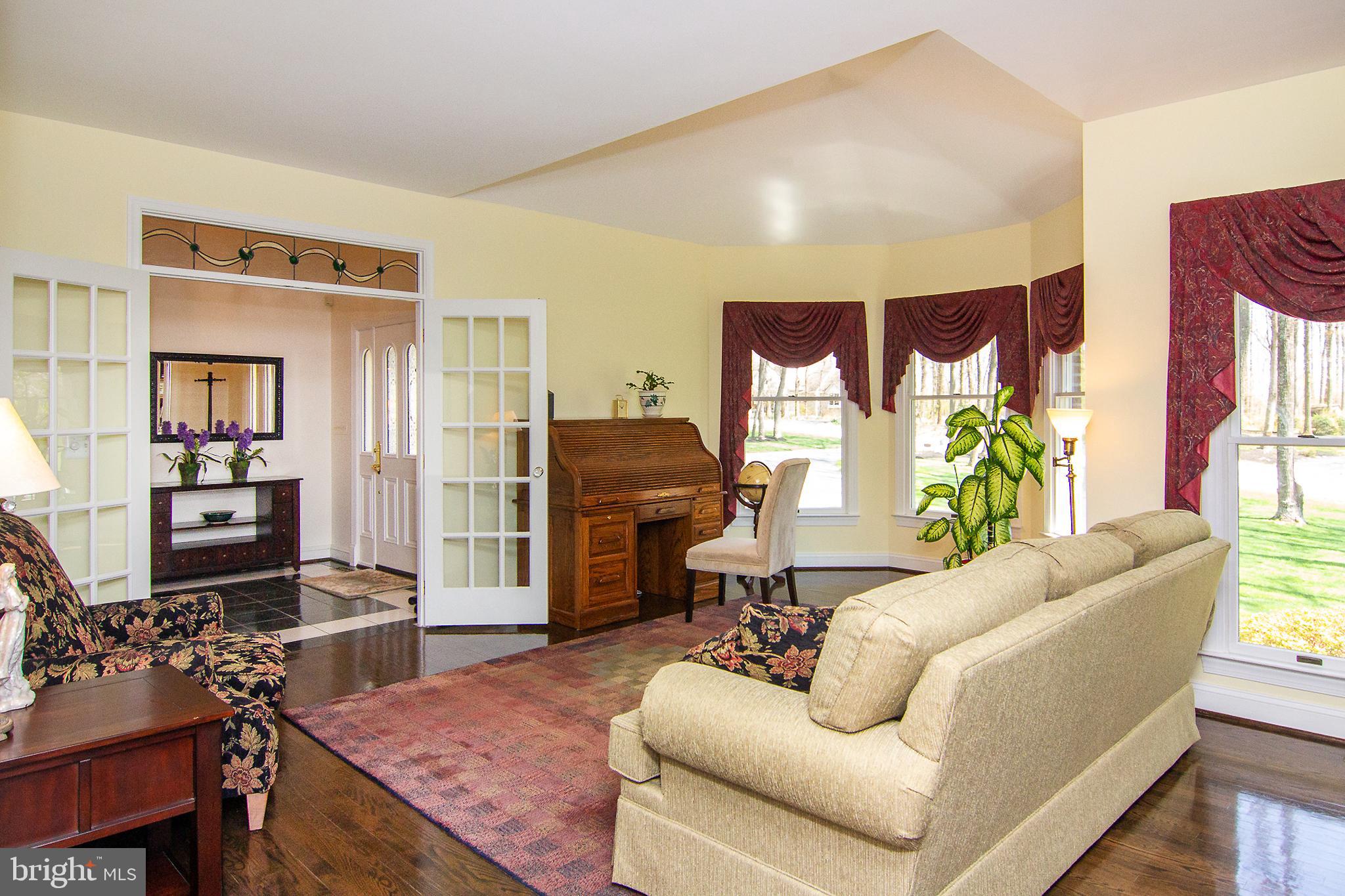 EAGLEVIEW ESTATES - Residential