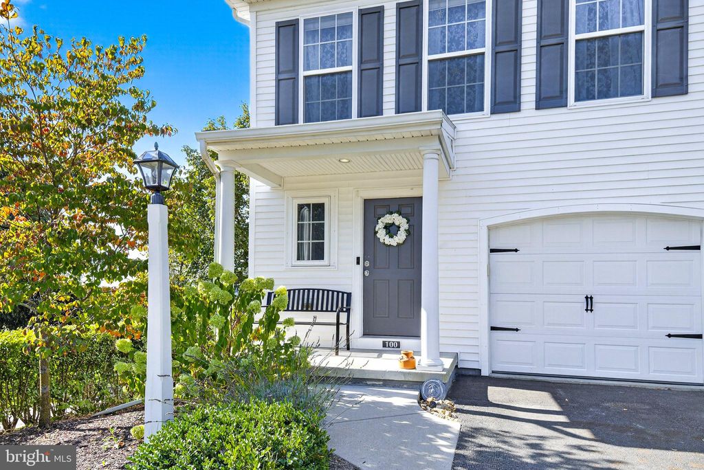 Photo of 100 Talbot Street, MOUNT JOY, PA 17552 (MLS # PALA2075900)