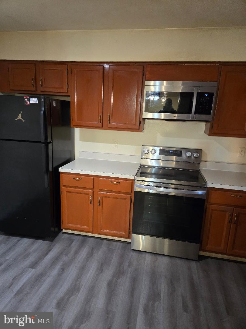 QUEENS CHAPEL MANOR - Residential Lease