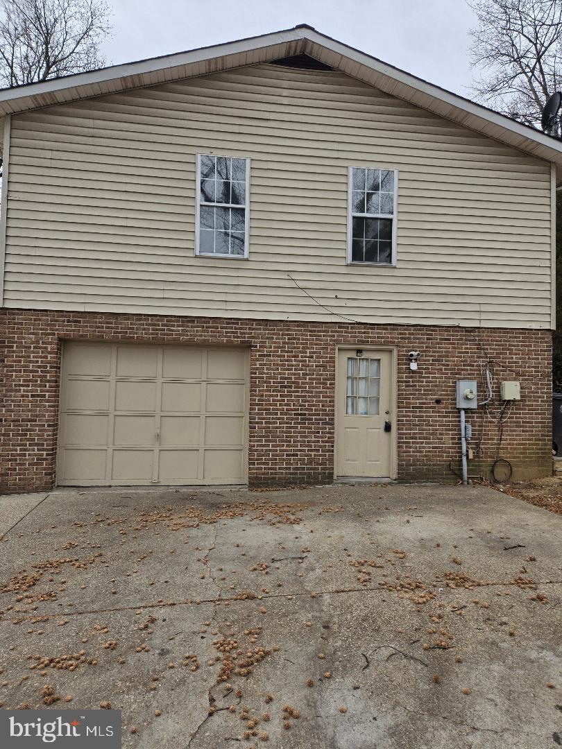 QUEENS CHAPEL MANOR - Residential Lease