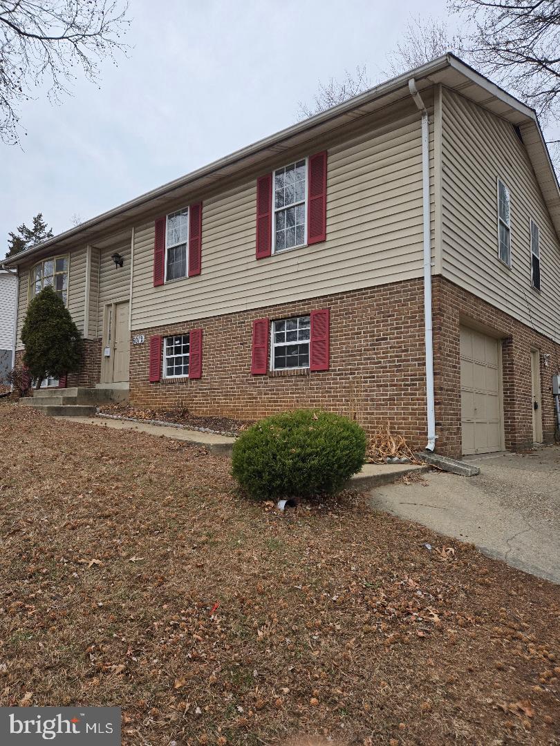 QUEENS CHAPEL MANOR - Residential Lease