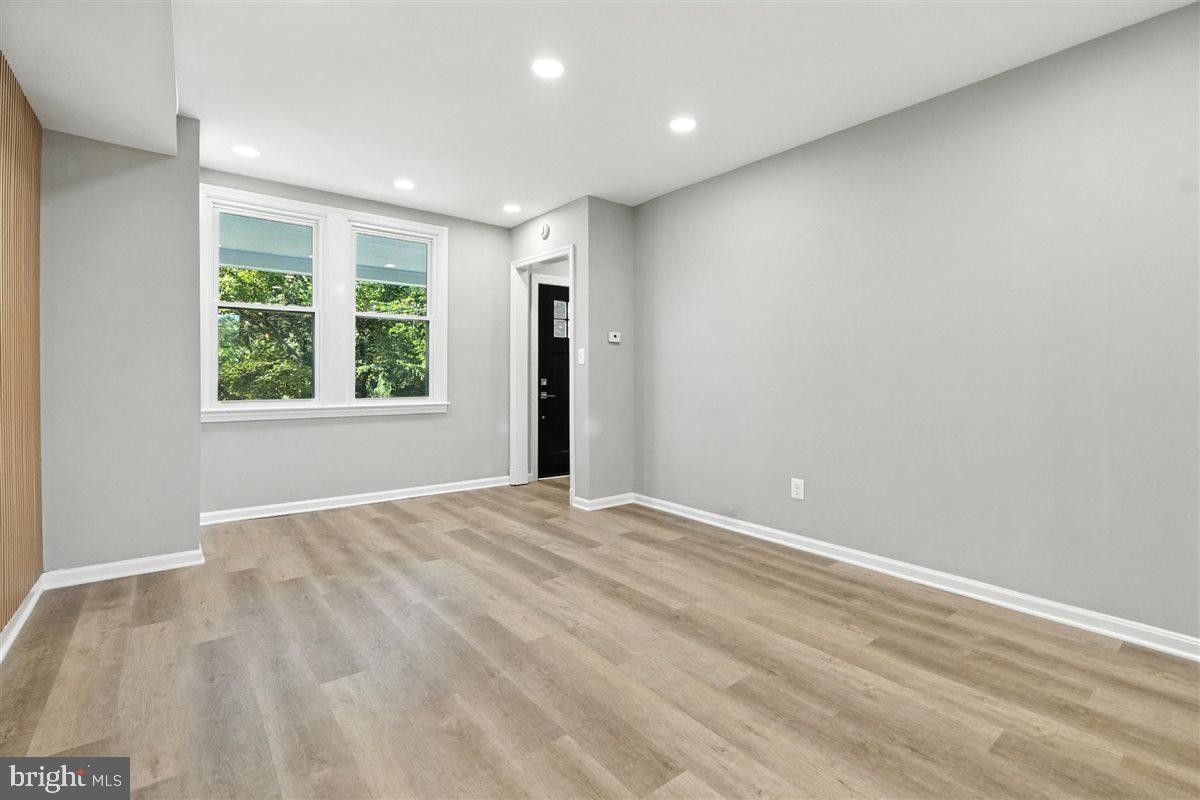 2613 FRANKLIN STREET NE