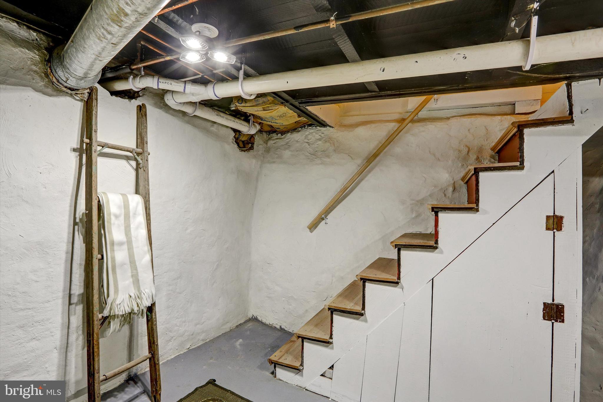 HAMPDEN HISTORIC DISTRICT - Residential