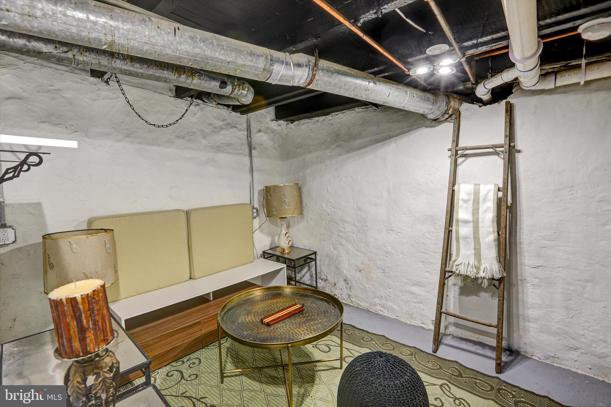 HAMPDEN HISTORIC DISTRICT - Residential