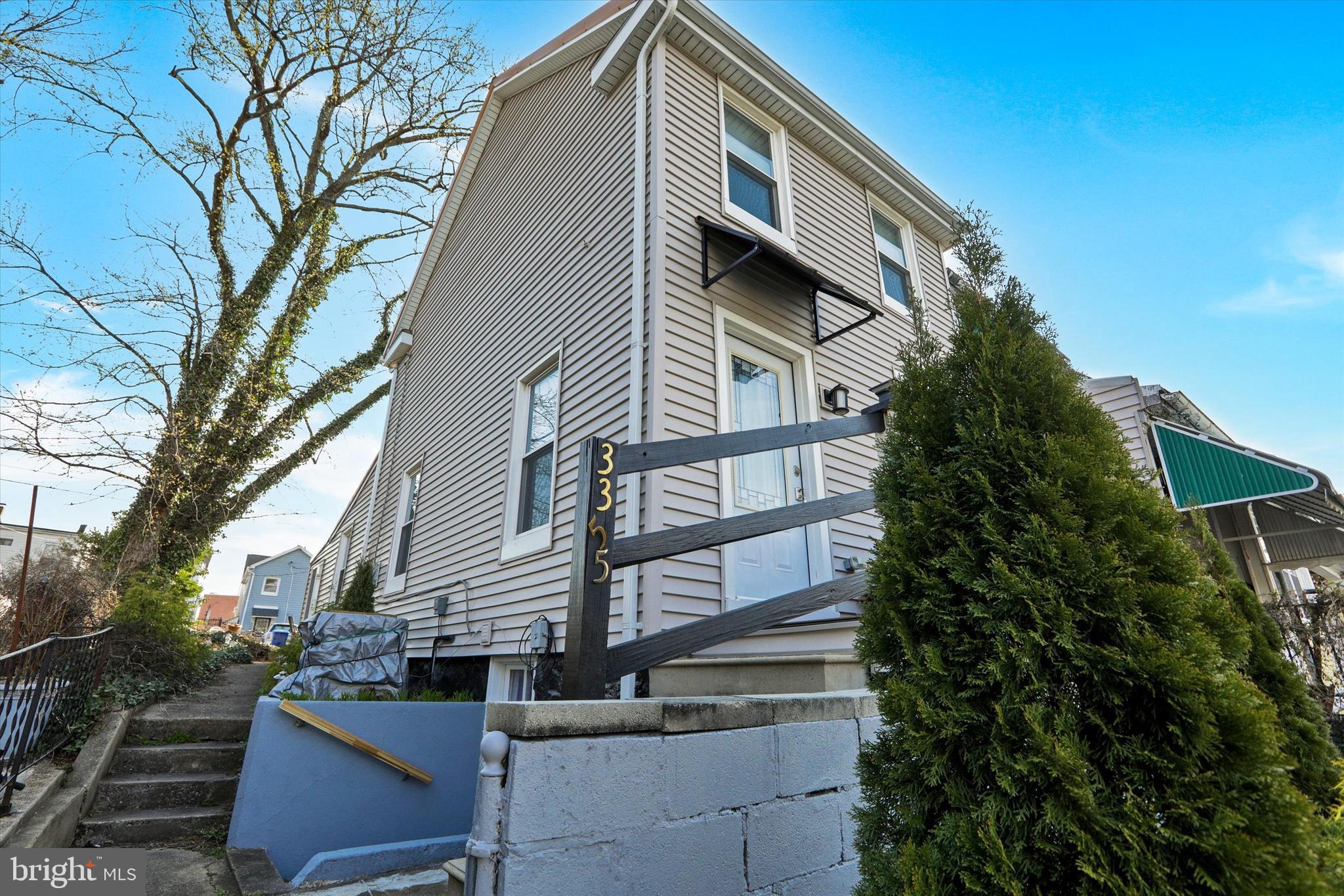 HAMPDEN HISTORIC DISTRICT - Residential