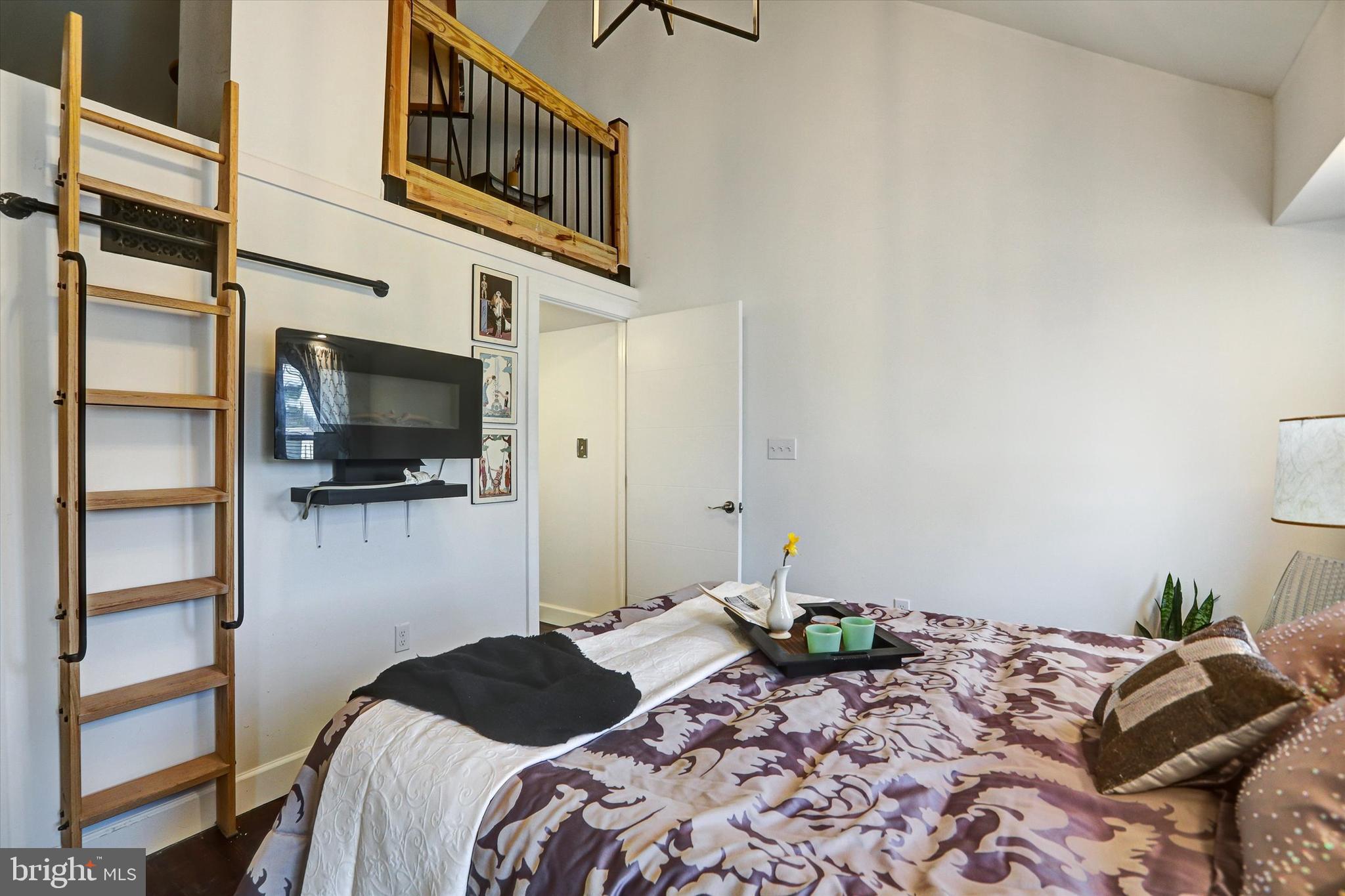 HAMPDEN HISTORIC DISTRICT - Residential