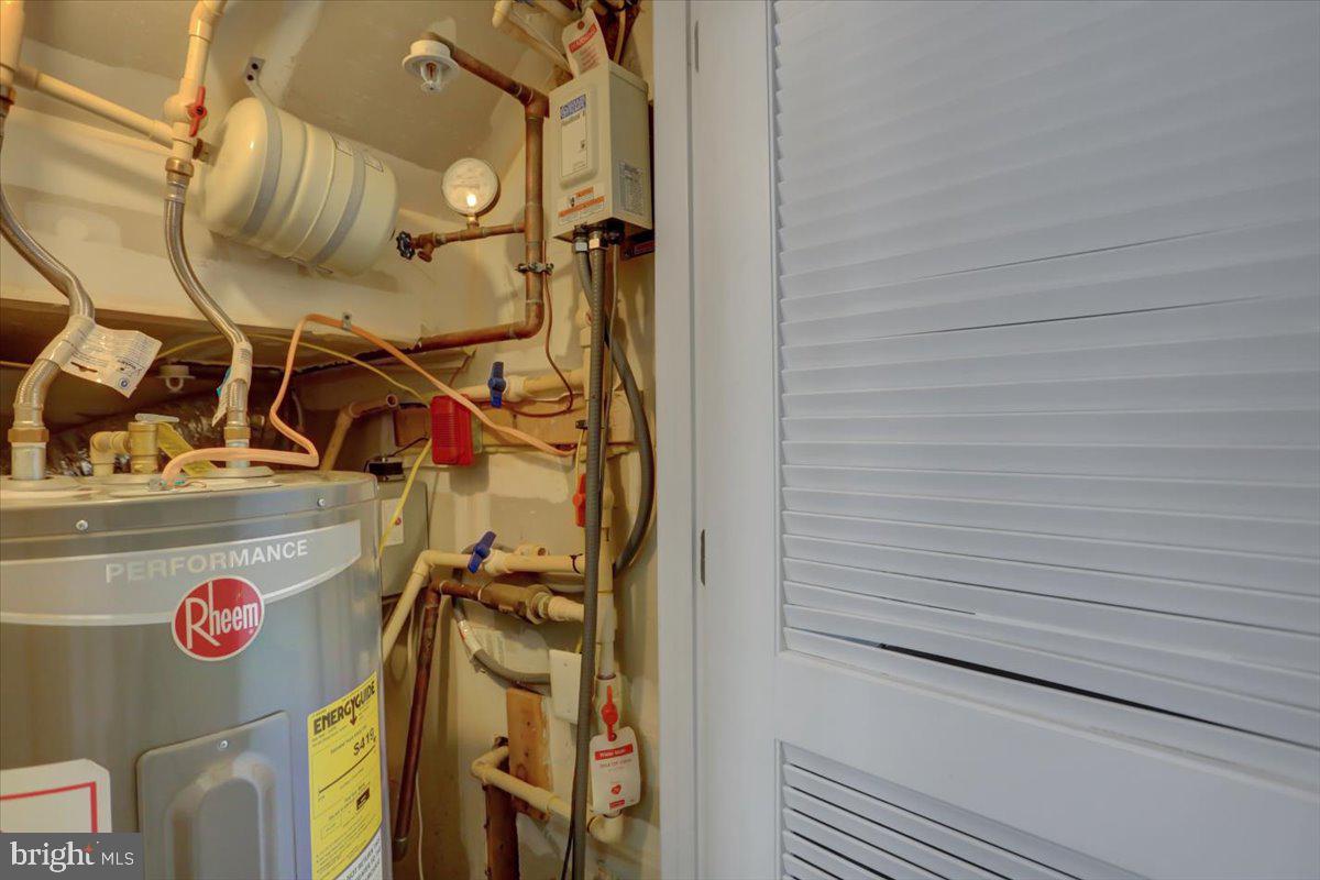 SENECA RIDGE - Residential