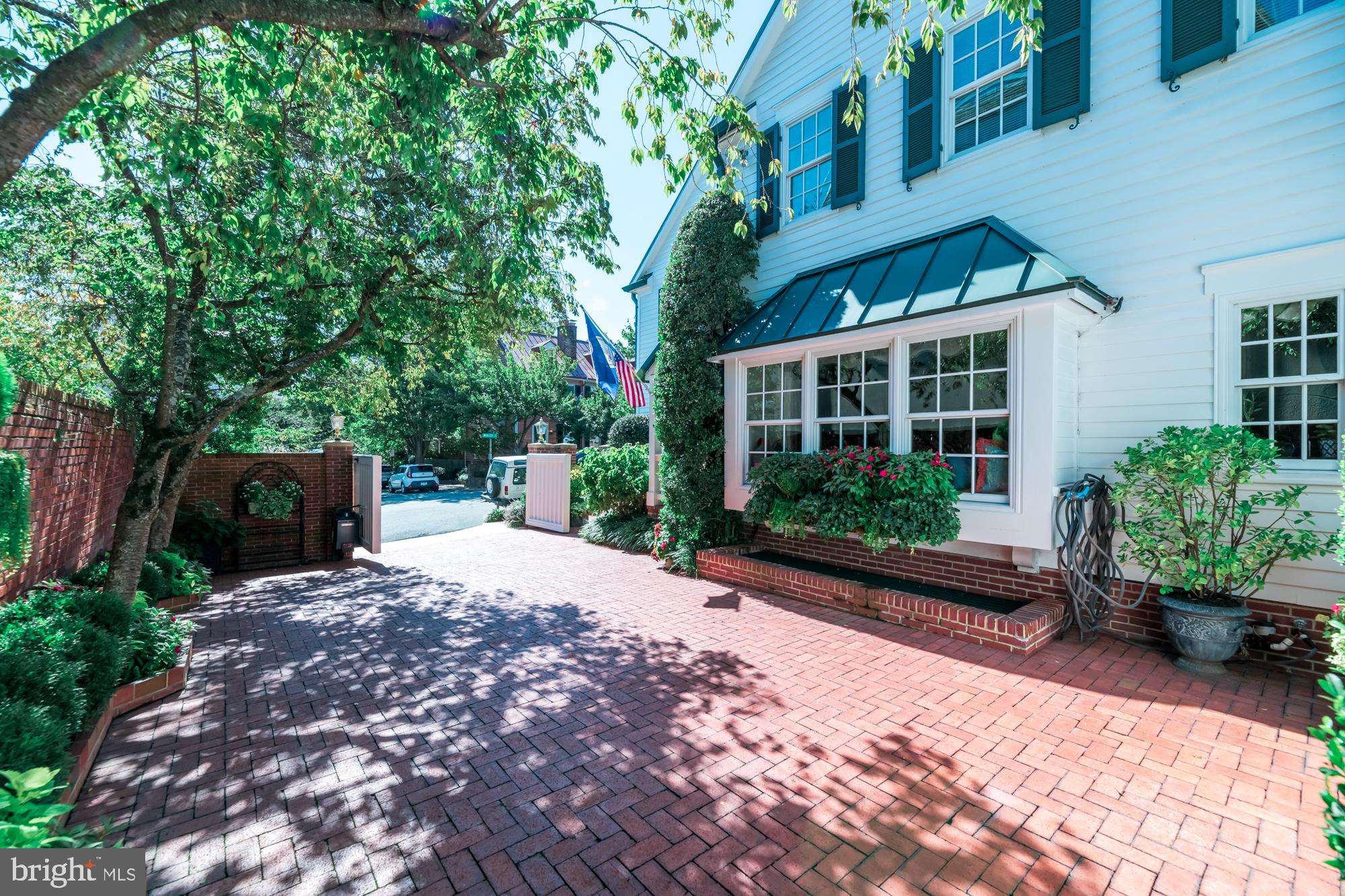 OLD TOWN SE QUADRANT - Residential