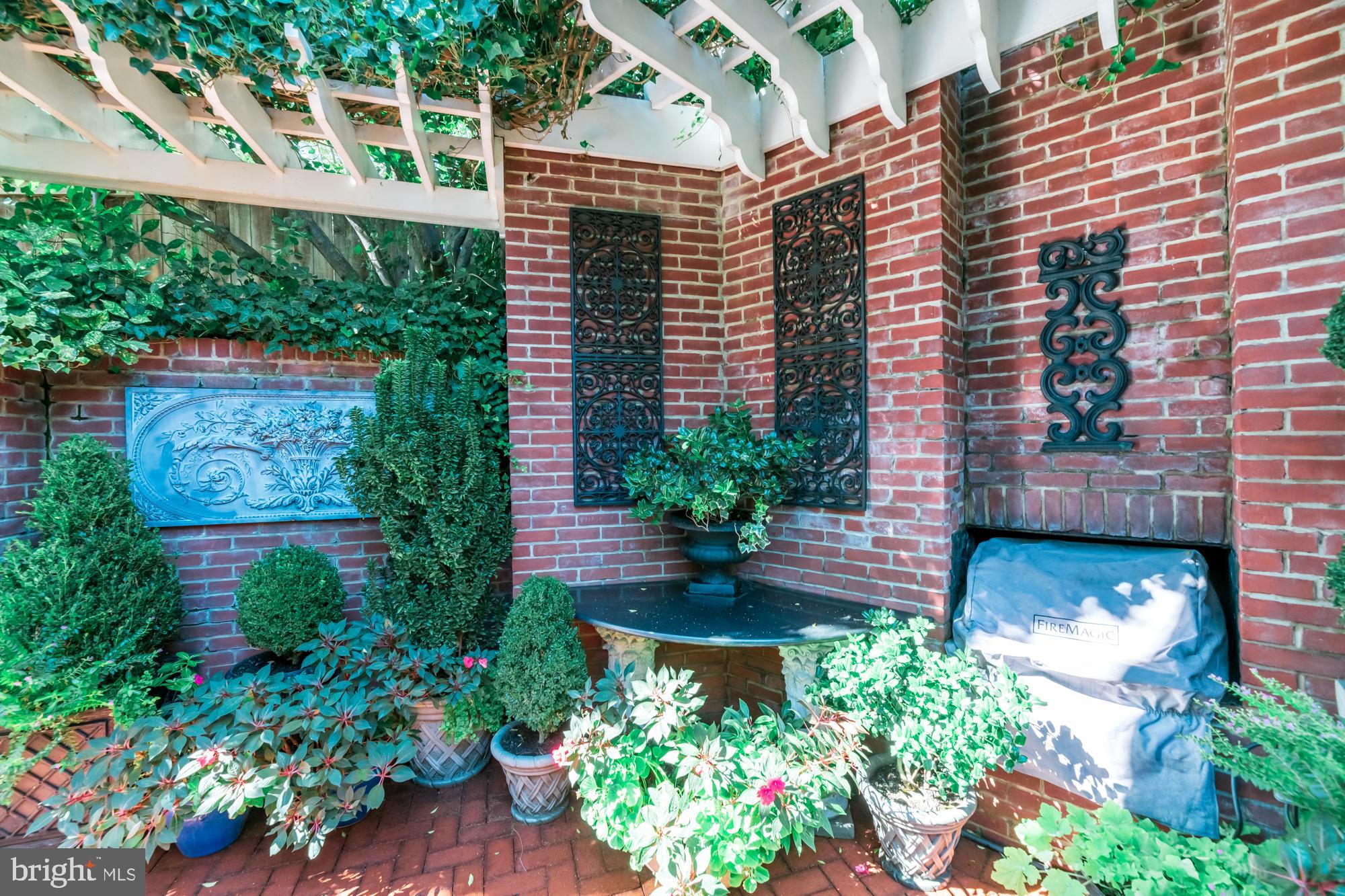 OLD TOWN SE QUADRANT - Residential