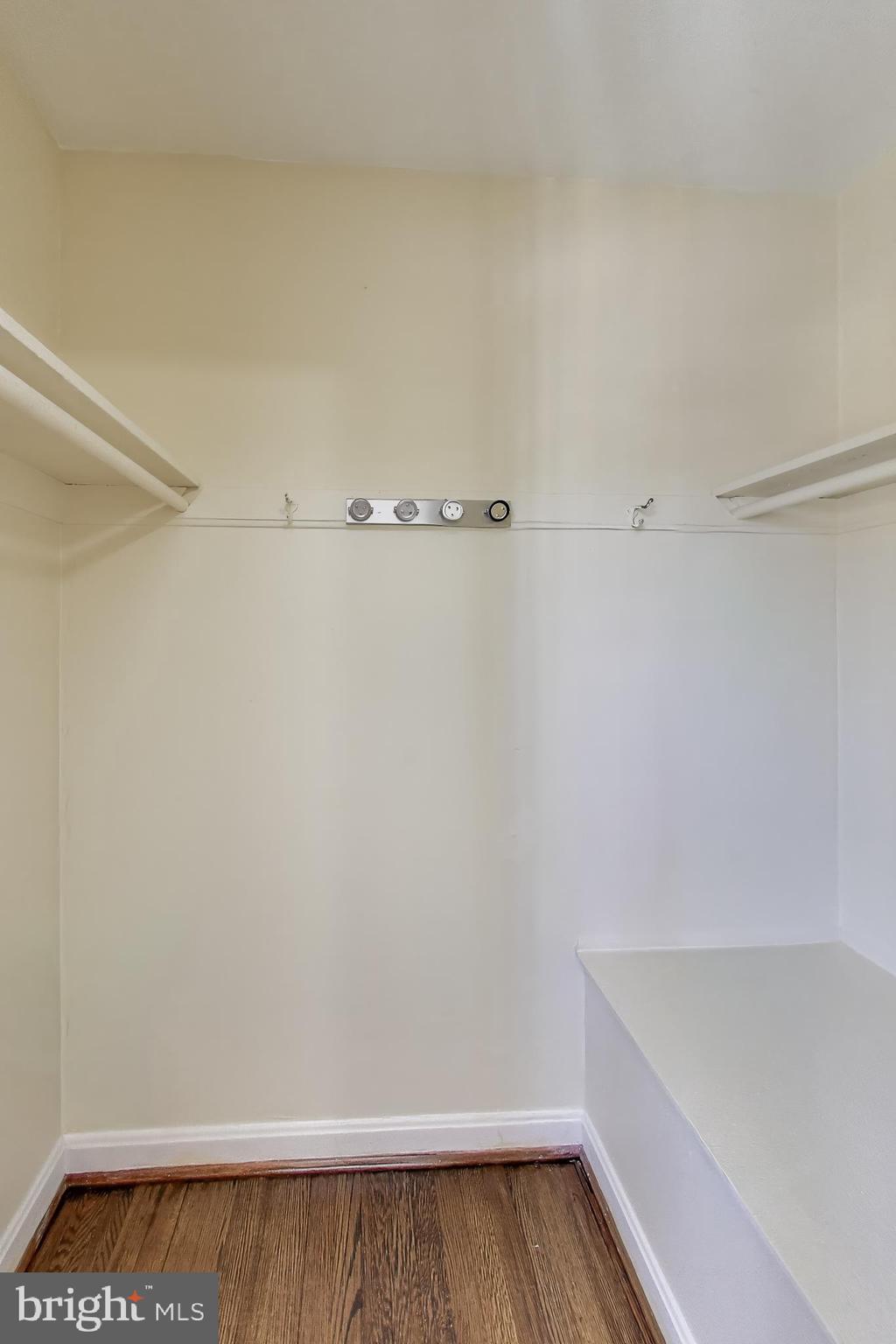 CHILLUM - Residential