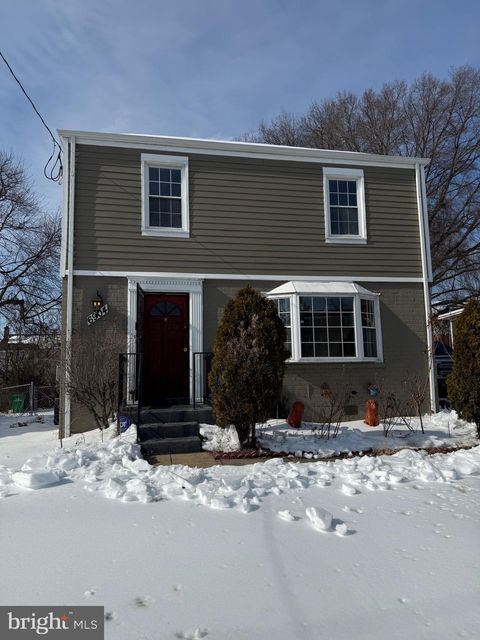 6904 RIGGS ROAD HYATTSVILLE MD 20783