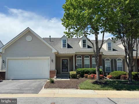 Photo of 9900 Hillandale Way #18, BOWIE, MD 20721 (MLS # MDPG2200822)