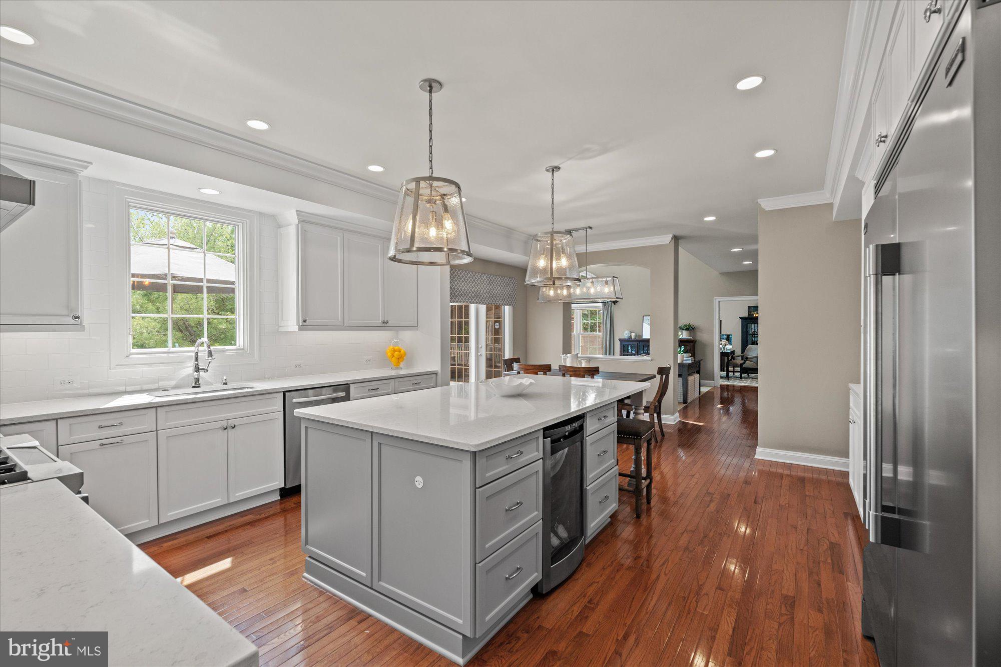 WILLOWS OF POTOMAC - Residential