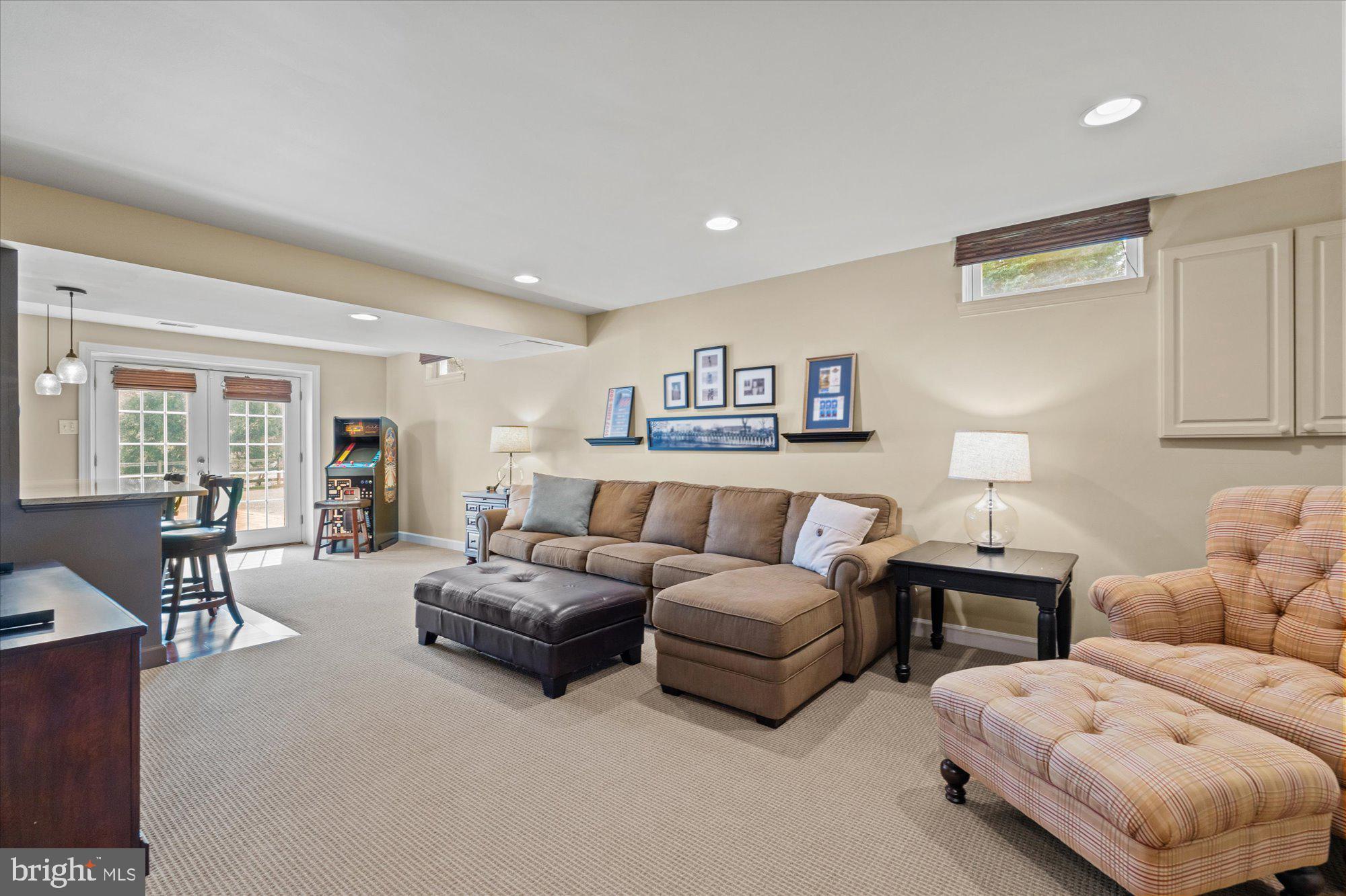 WILLOWS OF POTOMAC - Residential